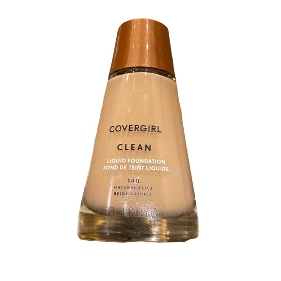 COVERGIRL Other - 𝅺Cover girl natural beige liquid foundation makeup 1 fl oz new